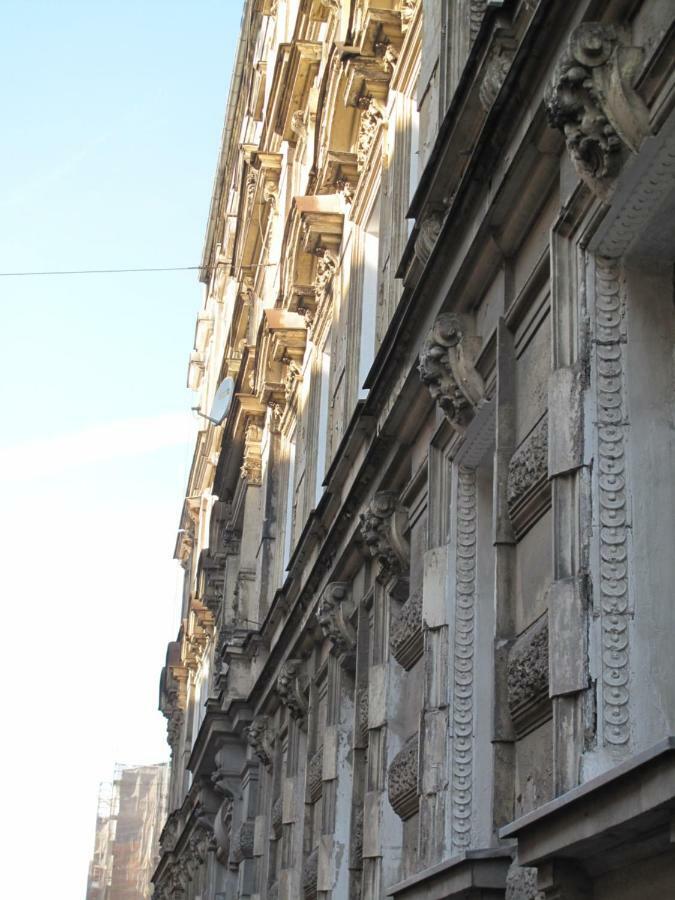 Apartament By The Way Apartamento Breslavia Exterior foto